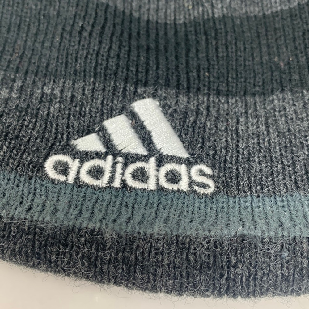 Adidas Grey striped knit fleece lined beanie hat - Picture 3 of 4